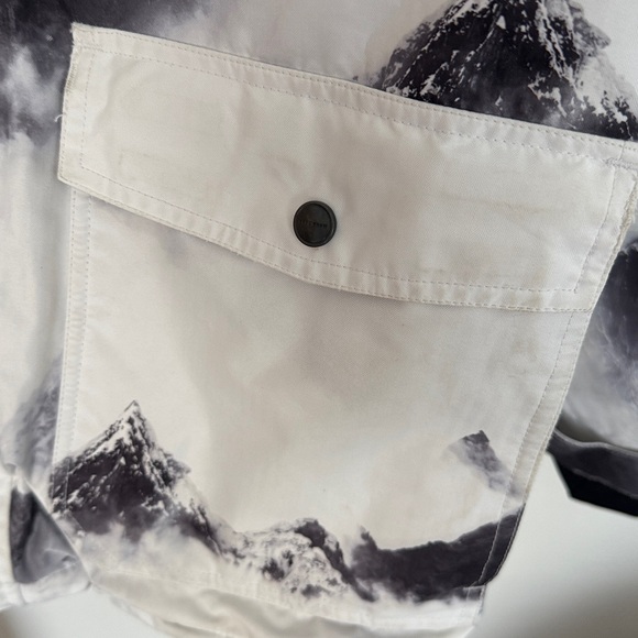 Snowboarding Jacket GSOU Snow Black and White Mountain Print Jacket - Picture 3 of 12